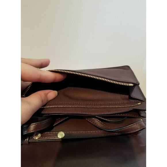 Coach F15620 Signature Debossed Patent Leather Foldover Clutch Crossbody - IM/Ox - Picture 4 of 4